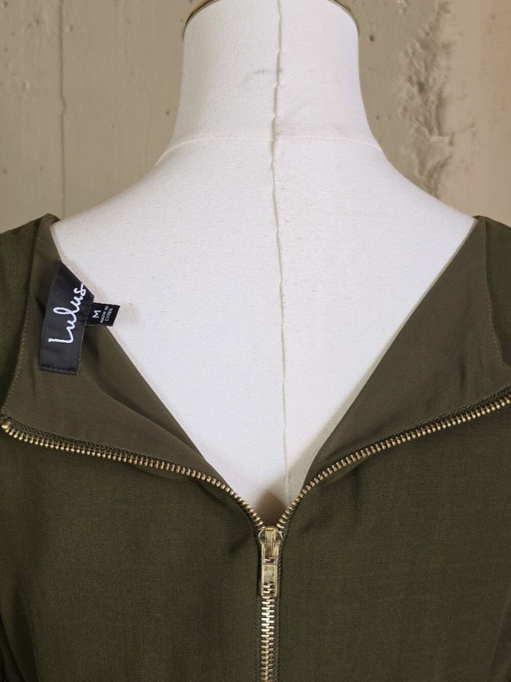 Lulus "Shift and Shout" Olive Green Short Sleeve Shift Dress Size Medium NWT - Picture 10 of 13